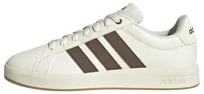 Productafbeelding van Adidas Grand Court Base 3.0 herenschoenen, kleur: core white/earth strata/gum, maat: 47 1/3