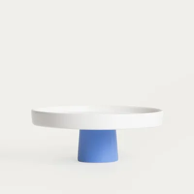 Produktbild von HOMLA AFFI Teller weiß mit marineblauem Fuß 24x9 cm