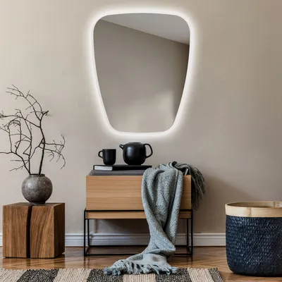 Produktbild von Unregelmäßiger asymmetrischer Spiegel mit LED Beleuchtung 94x114 cm - mit LED Beleuchtung - LED Farbe Kaltweiß 7000K - Individuell Nach Maß - Beleuchtet Wandspiegel Lichtspiegel Badezimmerspiegel TRZ221