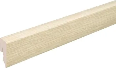 Produktbild von SKANDOR Sockelleiste PVC KU048L Eiche creme Nachbildung FOEI29K 2400 x 38,5 x 15 mm