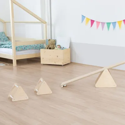 Produktbild von Montessori balance set for children TRIΔNGLES - White