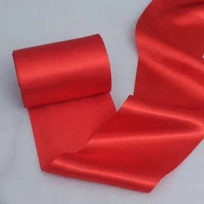 Produktbild von Rotes Satinband 10 cm, ideal für Feste, Feiern, Dekorationen, Weihnachten, Neujahr, Hochzeit, Valentinstag.