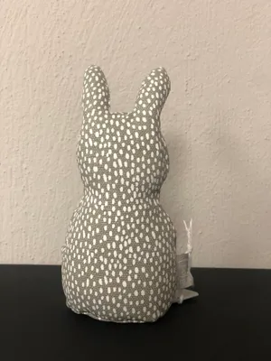 Produktbild von Räder Design Oster-Dekofigur, Häschen mit Püschelschwanz