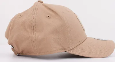 Immagine prodotto di Polo Del Marchio New Era Del Modello League Essential 9f Osfm Beige
