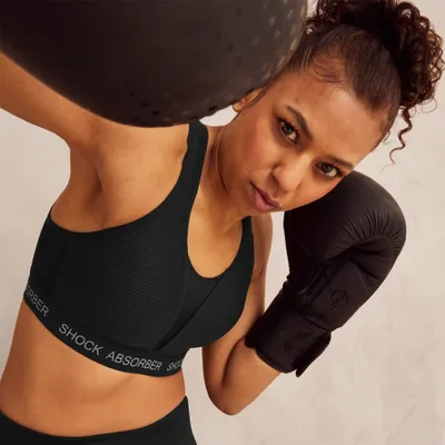 Obrázek produktu pro Champion Dámská sportovní podprsenka s integrovanou podporou, model Ultimate Run Bra, s vycpávkami, černá, velikost 7