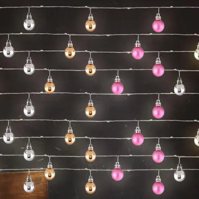 Produktbild von LED Lichterkette, mit Kugeln, Metall, mehrfarbig, L 220 cm