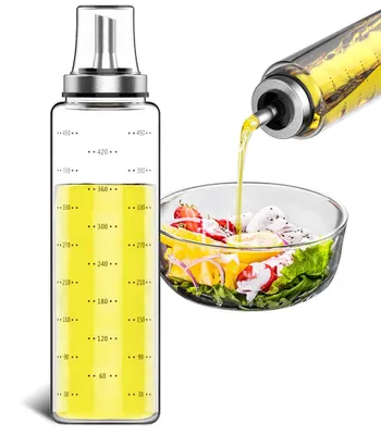 Produktbild von Glas-Ölflasche - Mit Edelstahl-Ausgießer - 500 ml - Für Speiseöl und Essig in Küche und Grill