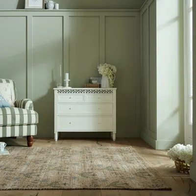 Produktbild von Juteteppich mit floralem Muster, handgewebt, naturfarben - "Jed". 200x290 cm | Kadima Design