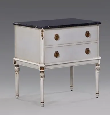 Produktbild von Casa Padrino Luxus Nacht Kommode im Louis XIV Stil, Antik Weiß / Gold, 67 x 44 x H 68 cm