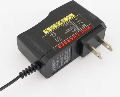 Produktbild von Auto Motorrad 12V Smart Fast Universal tragbare Akkuladegerät schwarz