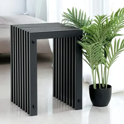 Produktbild von DanDiBo Lamellenhocker Hocker Metall Schwarz Eckig BASE Massiv 45 cm Modern Beistelltisch Lamellen