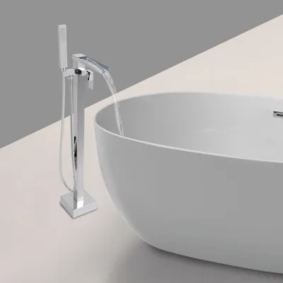 Zdjęcie produktu dla wolnostojąca bateria wannowa 88 cm z główką prysznicową G1/2" srebrna