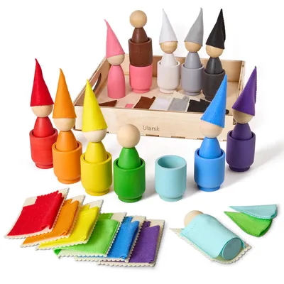 Produktbild von Ulanik Montessori-Holzspielzeug "Steckpuppen mit Hüte, Betten und Tassen"