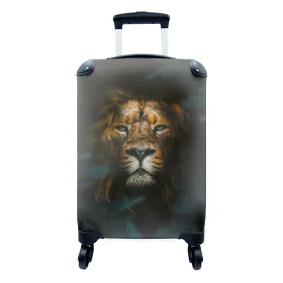 Produktbild von MuchoWow® Koffer Handgepäck Trolley Rollkoffer Kleine Reisekoffer mit 4 Rollen - Löwe - Pflanzen - Dschungel - Cabin Size < 55x40x23 cm & 55x40x20 cm - Fotokoffer - Kabinenkoffer - Boardgepäck - Reise-Box - Reisekoffer - Reisegepäck - Koffer mit Bild - Trolley für Kinder