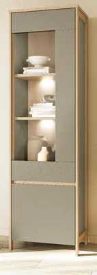 Produktbild von Vitrine "Finnes" in Salbei und Eiche Vitrinenschrank skandinavisch 58 x 195 cm, Soft-Close