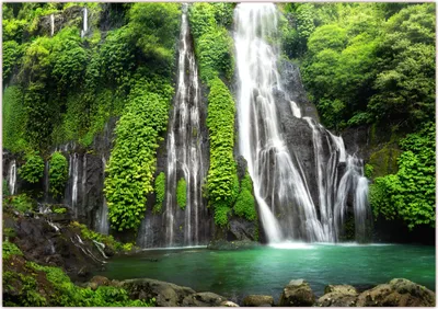 Produktbild von XXL Poster 100 x 70cm (F-234) Wasserfall im tropischen Regenwald (Lieferung gerollt!)