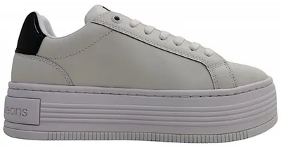 Imagen del producto de Calvin Klein. Zapatos deportivos para mujer, tipo cordones, color blanco, para uso casual