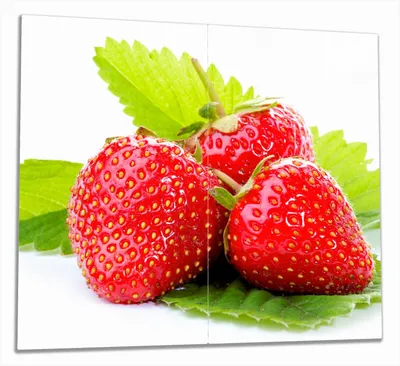 Produktbild von Wallario Herdabdeckplatte aus Glas, Größe 60 x 52 cm 2-teilig, Motiv Frische rote Erdbeeren für die Küche