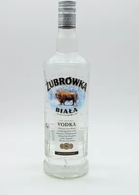 Obrázek produktu pro Zubrowka Biala Vodka křišťálově čistá jemně rafinovaná vodka 700ml