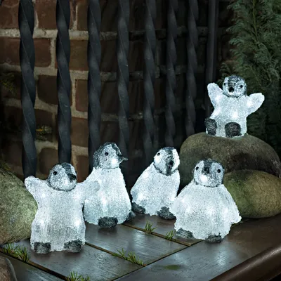 Produktbild von Konstsmide LED Acryl Babypinguine, Leichte Dekorationsfigur, Schwarz, Weiß, Acryl, IP44, 40 Glühbirne(n), LED
