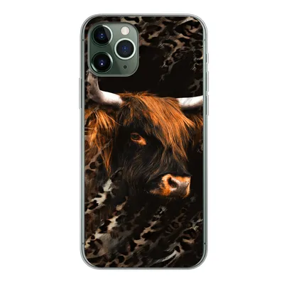 Produktbild von MuchoWow® Handyhülle Schutzhülle Hülle für iPhone 11 Pro Schottischer Highlander - Pantherdruck - Schwarz Silikon Softcase Handy Hülle - Handy