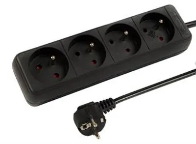 Obrázek produktu pro Prodlužovací kabel bez vypínače BLOW 98-064, 4zásuvky 3m, 3x1,5, černá