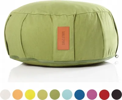 A green round cushion with a brown leather label on it, shown on a white background. Below the cushion are several colored circles representing different color options.