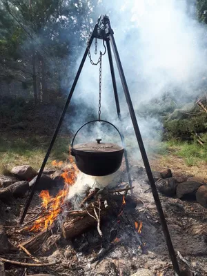 Immagine prodotto di Pentola in ghisa Pentola per fuoco Pentola per fuoco su piedini con coperchio 9 l Nuova Moderna