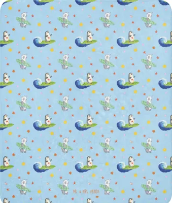 Produktbild von Mr. & Mrs. Panda Kuscheldecke Pinguin Surfer 130 x 155 cm - Blau - Geschenk, Tagesdecke, Portugal, Hawaii, Plaid, Wärmedecke, Optimistisch, Decke, Urlaub, Motiviert