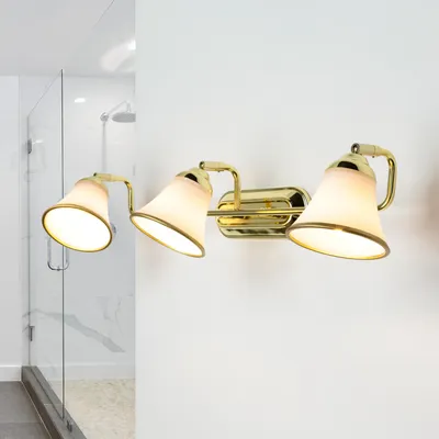 Produktbild von Badlampe mit Schalter in Gold verstellbar