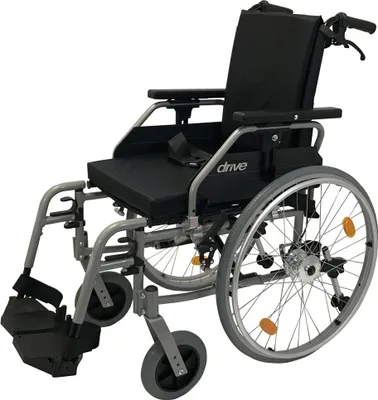 Produktbild von Drive Medical Leichtgewichtrollstuhl Litec 2G Plus mit Trommelbremse Größe: 46 cm