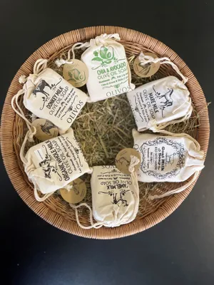 Produktbild von Olivos feste Handseifen mit 6 feste Seife, Ziegenmilch, Eselsmilch, Kamelmilch, Avocado, Stutenmilch, Vollmilch
