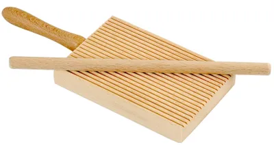 Image de Gnocchis en bois avec accessoire pour pâtes garganelli