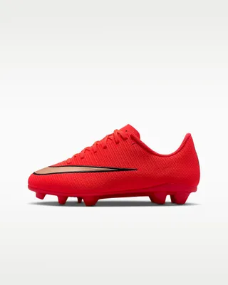 Obrázek produktu pro Nike Jr. Mercurial Vapor 17 Club – dětská fotbalová kopačka FG/MG, barva: jasně červená/tmavě červená, velikost: 36