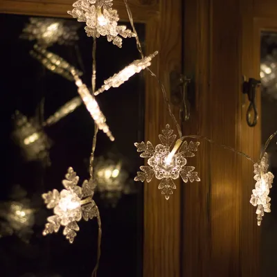 Produktbild von Weihnachtsbeleuchtung, LED- Lichterkette mit Schneeflocken, Innenbeleuchtung