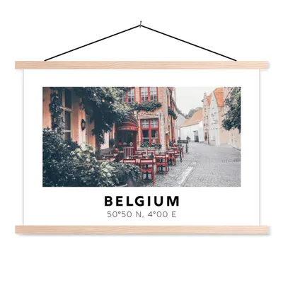 Produktbild von MuchoWow® Textilposter Terrasse - Belgien - Rot - Café 120x80 cm mit holzfarbenen Rahmen - Aufhängeset
