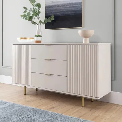Produktbild von Kommode Nubia K2D3SZ mit drei Schubladen und zwei Türen, gefräste Fronten, Sideboard (Farbe: Kaschmir + goldene Beine)