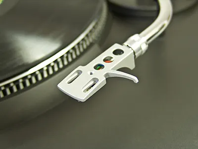 Obrázek produktu pro analogis headshell "HS-11", stříbrný hliník, hmotnost 9 g.