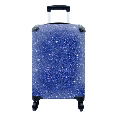 Produktbild von MuchoWow® Koffer Handgepäck Trolley Rollkoffer Kleine Reisekoffer mit 4 Rollen - Saphir - Edelsteine - Sternbild - Muster - Cabin Size < 55x40x23 cm & 55x40x20 cm - Fotokoffer - Kabinenkoffer - Boardgepäck - Reise-Box - Reisekoffer - Reisegepäck - Koffer mit Bild - Trolley für Kinder