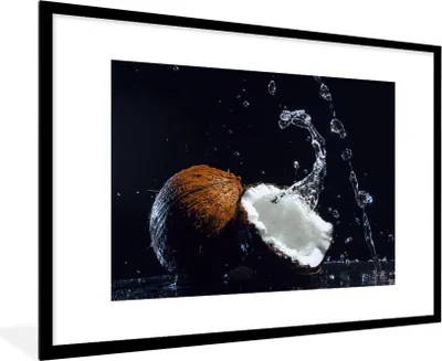 Produktbild von MuchoWow® Gerahmtes Poster Kokosnuss - Stillleben - Wasser - Schwarz - Frucht 90x60 cm - Poster mit Schwarzem Bilderrahmen Wandposter Rahmen Foto Bilder - Wanddekoration - Fotos