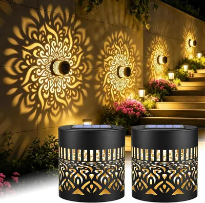 Produktbild von Solar Wandleuchten 2er Set, Mandala Effekt Gartenbeleuchtung, Metall, Warmweiß LED, IP65 Wasserdicht, für Zaun, Terrasse & Garten Deko