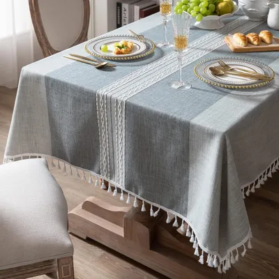 Produktbild von Bestickte quadratische Tischdecke Kariert Rustikal Knitterfrei Stoff Tischdecke für Küche Essen Party Urlaub, Grau gestreift, 140 x 140 cm