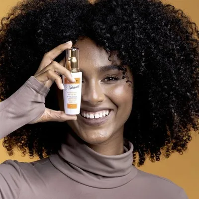 Obrázok produktu pre Makari Naturalle Carotonic Extreme Glow Obnovujúce sérum na tvár Spf15 50 ml