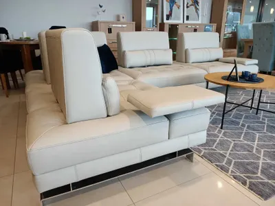 Produktbild von Elegantes Echtleder Ecksofa "Mailand"