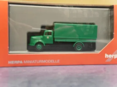 Produktbild von Herpa 308397 - 1/87 Mb L 311 Planen-Lkw - Polizei Hamburg Toilettenwagen - Neu