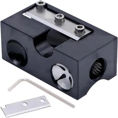 Image de Accessoire multifonctionnel en plastique pour la réparation et l'entretien des billes de billard.
