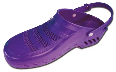 Obrázek produktu pro Profesionální nemocniční pantofle GIMA 26259 s popruhem, s perforovaným svrškem, velikost 42-43