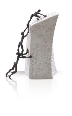 Produktbild von Bronzefigur Hoch hinaus 25 cm Bronze Steinguss