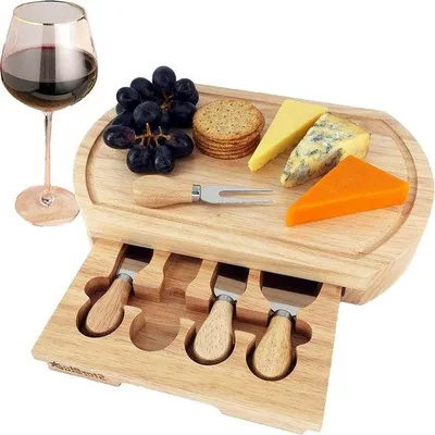Image de Plateau à fromage ovale Famanu en bois de chêne avec 4 couteaux - Assiette de service pour les occasions spéciales