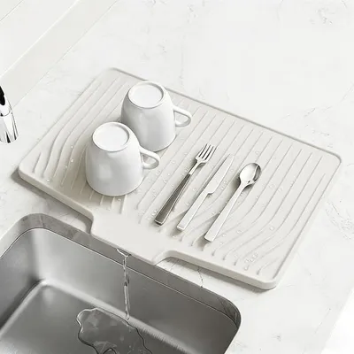 Produktbild von PolkaHome® Abtropfmatte Silikon 48x35 cm – Hitzebeständige Unterlage mit Ablauf für die Küche